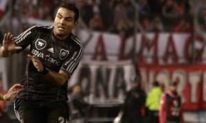 River empató con Arsenal y perdió terreno con los de arriba.