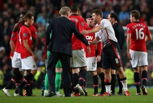 Chicharito Hernández anotó el único tanto del United en el partido contra Liverpool en la Capital One