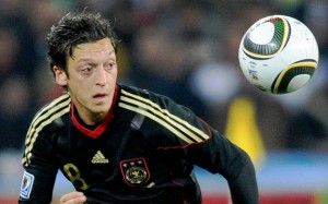 Mesut habló de Ronaldo, Messi y alabó a Sergio Ramos