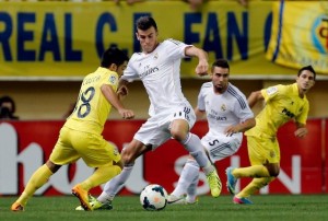 Real Madrid no pudo con Villarreal y perdió terreno con Atlético y Barcelona.