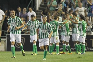 Betis le ganó a Valencia en el Villamarín.