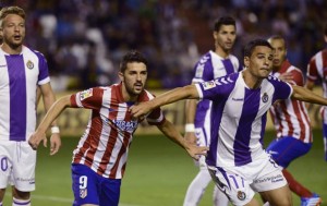 Atlético de Madrid aceleró ante el Valladolid y ganó de visitante para quedar puntero junto al Barcelona
