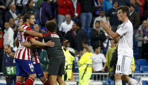 Real Madrid tomó la victoria como una mala noche y el Atlético un premio al esfuerzo en equipo