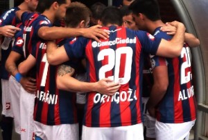 San Lorenzo gana 3-0 a Gimnasia