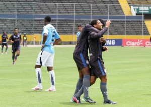 Emele se consolida en el liderato del fútbol ecuatoriano.