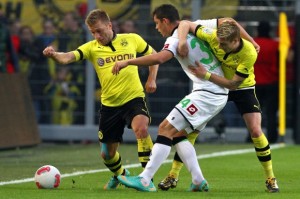 Dortmund le da vía libre al Bayern por la punta de la Bundesliga.