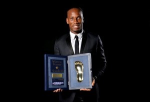 Drogba ganó en 'Golden Foot', galardón que ningún africano había conseguido hasta el momento