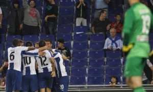 Espanyol frena al Atleti