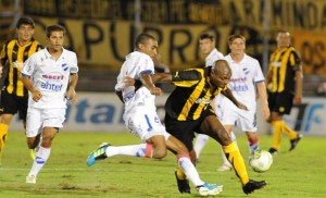 Se reanuda el Torneo Apertura Uruguayo.