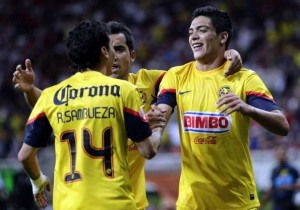 América se afianzó en el liderato.