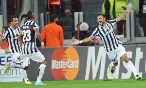 El delantero italiano de la Juventus, Fabio Quagliarella, sufrió una lesión muscular que lo saca del partido frente al Real Madrid por Champions y la Fiorentina por Serie A