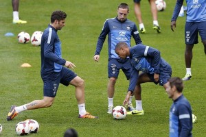 Francia depende de lo que deje de hacer España para clasificarse directo a Brasil