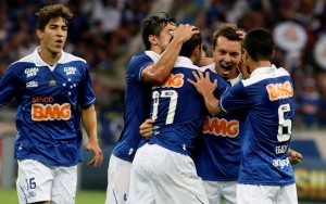 Cruzeiro vence 5-3 a Criciúma por el Brasileirao