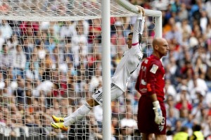Willy Caballero figura pese a la derrota del Málaga frente al Real Madrid