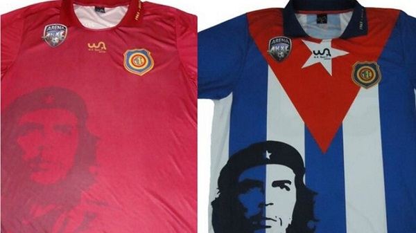 esta es la camiseta oficial del madureira de Rio de janeiro en honor a los 50 años de la fotografía con el che guevara