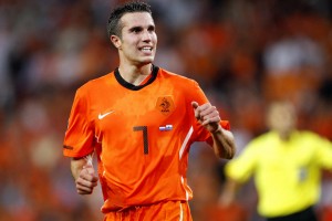 Robin van Persie, la cuarta baja para los amistosos de Holanda ante Japón y Colombia.