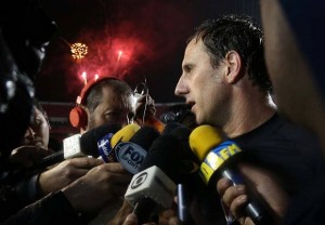Rogeiro ceni supera a Pelé con 1117 partidos disputados con la camiseta del Sao Paulo