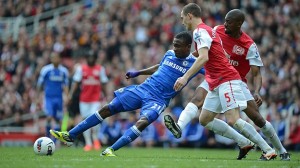 Arsenal iguala sin goles con Chelsea.
