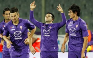 Fiorentina venció con creces al Bologna.