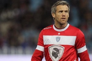 Mickaël Landreau, golero del Bastia, rompió un récord en Le Championnat.