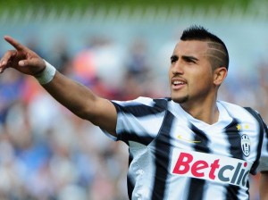 Arturo Vidal renovó contrato con Juventus hasta 2017.