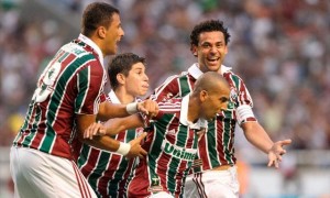 Por la vía de los escritorios, Fluminense salva la categoría.