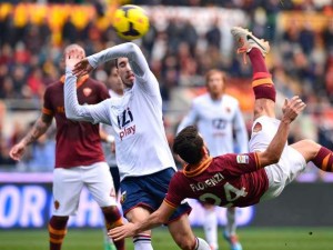 Roma aplasta 4-0 al genoa