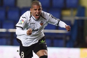 Valencia se queda con el clásico