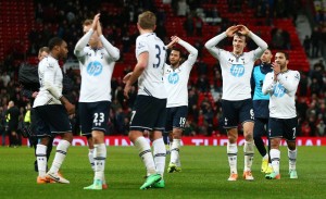 Spurs celebran gol