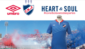 Umbro da a conocer la nueva elástica de Nacional de Montevideo