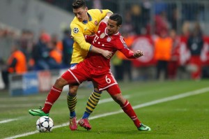 Se prenden las alarmas de Arsenal y Alemania por lesión de Mesut Özil
