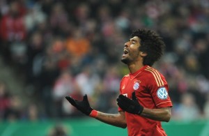 Bayern renovó a Dante