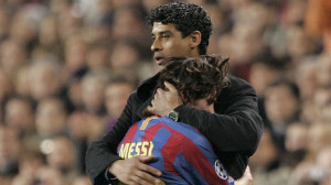 El técnico que hizo debutar a Messi anuncia su retirada