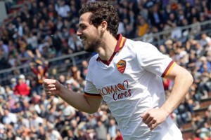 Roma derrota a Sassuolo fuera de la capital