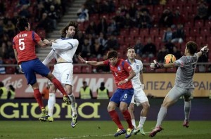 Con un fútbol contundente, Corea derrota a Grecia en juego amistoso