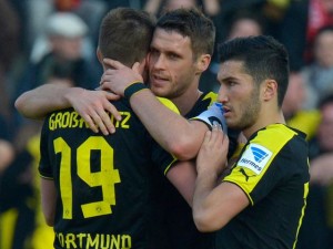 El eslovaco Sebastian Kehl marcó un golazo en la victoria del Dortmund ante el Friburgo