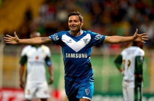 Mauro Zárate rechazó jugar el Mundial Brasil 2014 con Chile Read more: http://www.antena2.com.co/noticias/mauro-zarate-rechazo-jugar-el-mundial-brasil-65673#ixzz2viYkdSSC