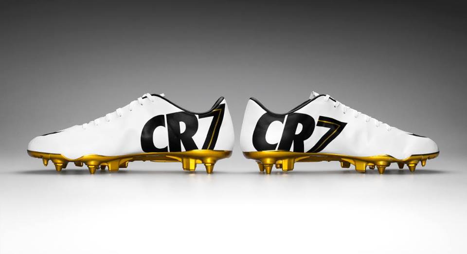 las nuevas botas de cristiano