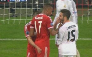 Ribery le da una cachetada a Carvajal en pleno partido
