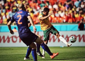 El golazo de cahill sin dejarla caer ante holanda