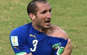 Chiellini critica la sancion de la FIFA sobre luis suarez