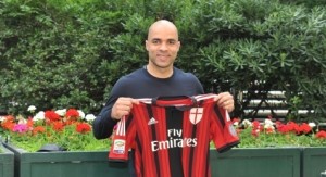 Milan ficha a Alex