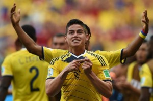 James Rodriguez celebra gol ante costa de marfil