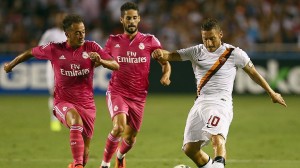 Real Madrid cayó 0-1 con la Roma en juego amistoso