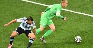 Cillessen hace dos recortes de infarto a aguero e higuain