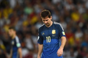 Messi no levantó la copa y muchos lo cuestionan
