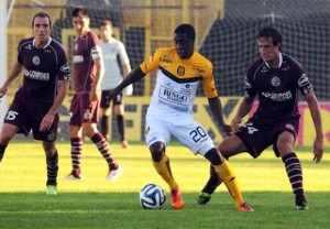 Hijo del 'Tren' Valencia jugará en Rosario Central