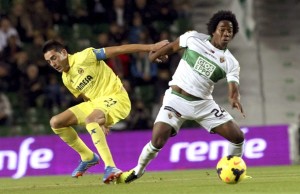 Carlos Sánchez seguirá en el Elche