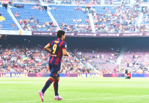 Barcelona golea 6-0 a León en el debut de Luis suárez