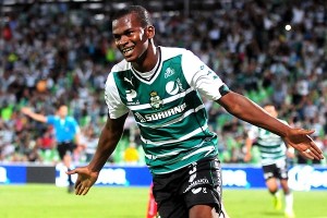 Santos vapulea a Toluca en casa